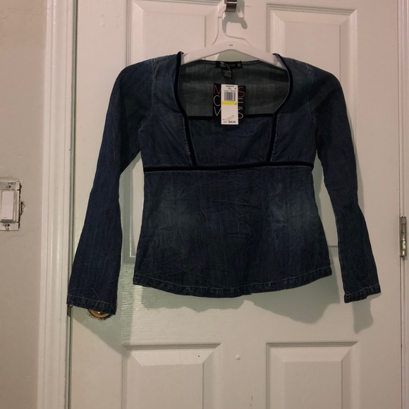 Miss Chevious Womens Denim Long Sleeve Top New With Tags Size Medium - Picture 1 of 2